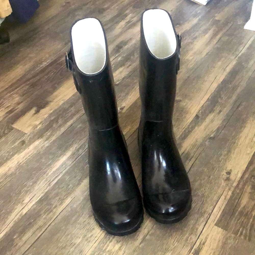 Black Western Chief rain boots